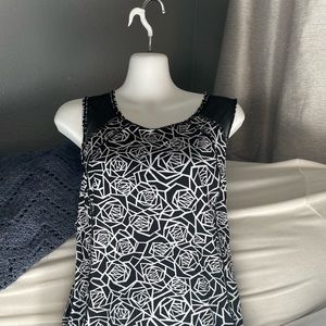 Lululemon black and white posey sculpt tank